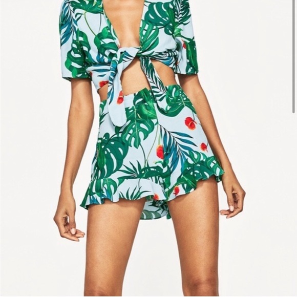 Zara Tops - Zara | Tropical Leaf 2-piece Set - XS
